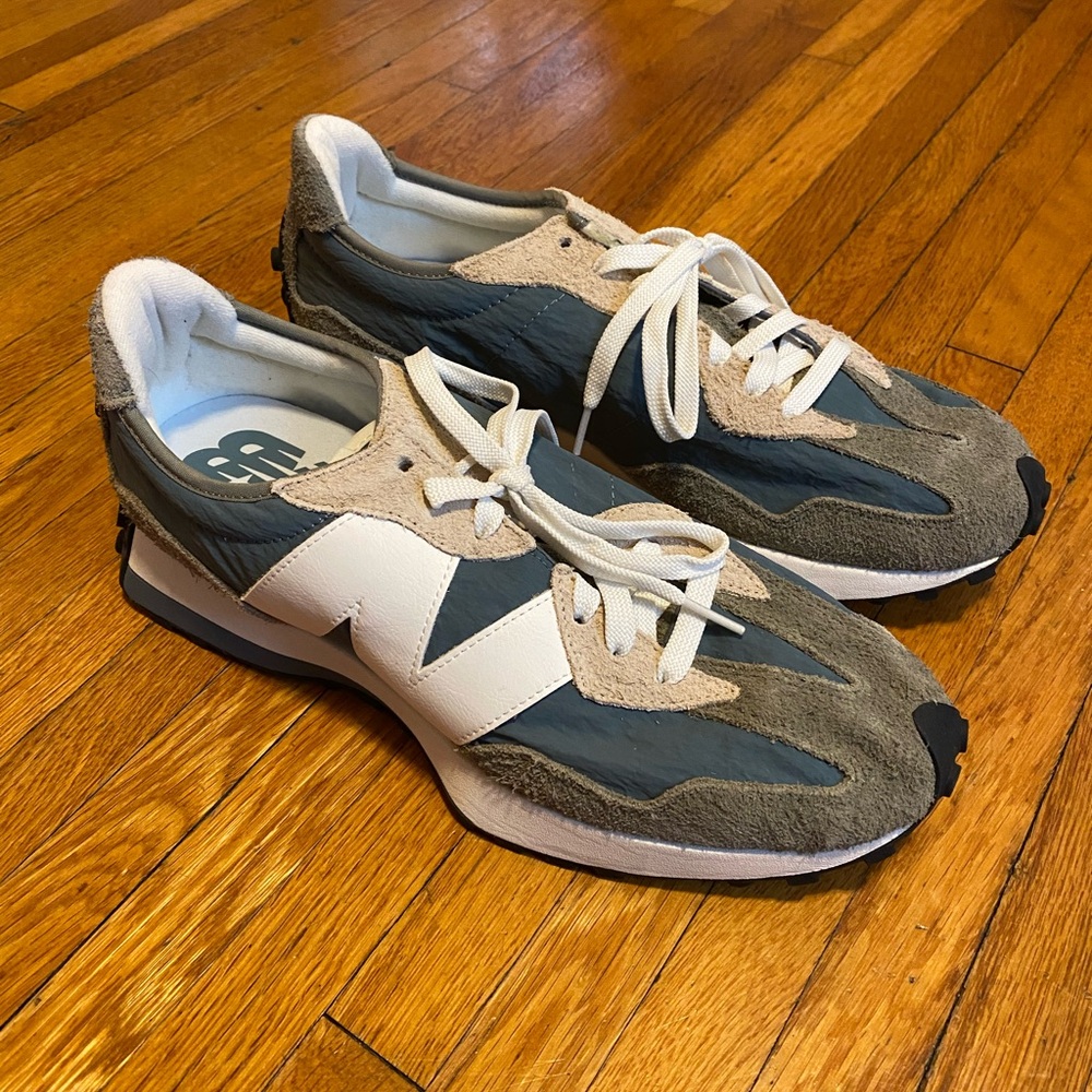 New Balance 327 Men’s Sneakers